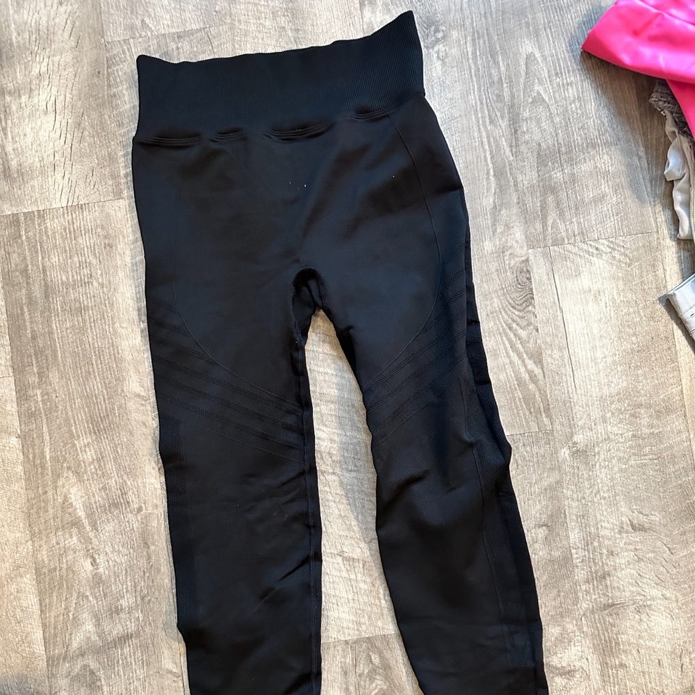Black seamless pink leggings,size:M